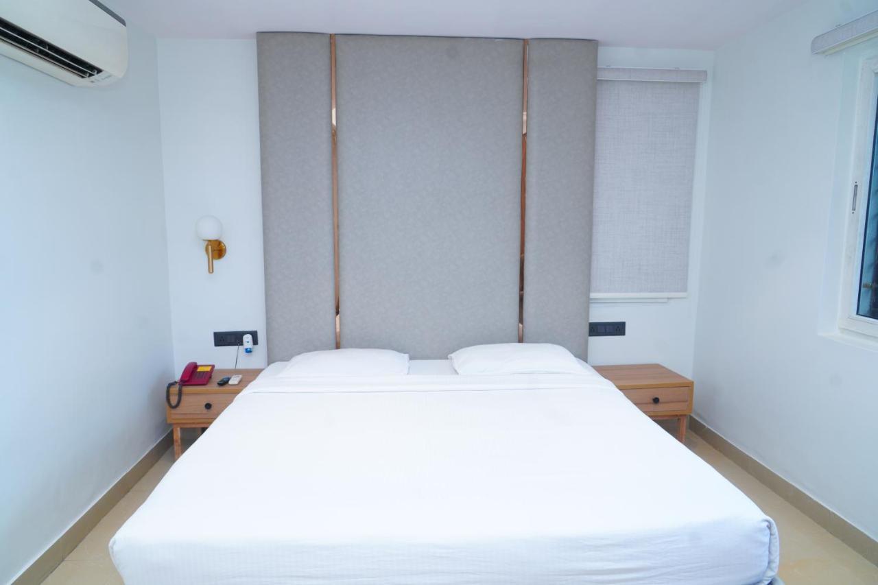 Hotel Kinara Grand Hyderabad Eksteriør bilde